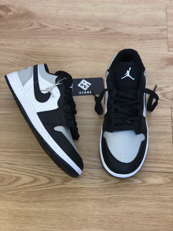 Zapatilla Nike Unisex - Air Jordan 1 Low - Blanco/Negro/Gris