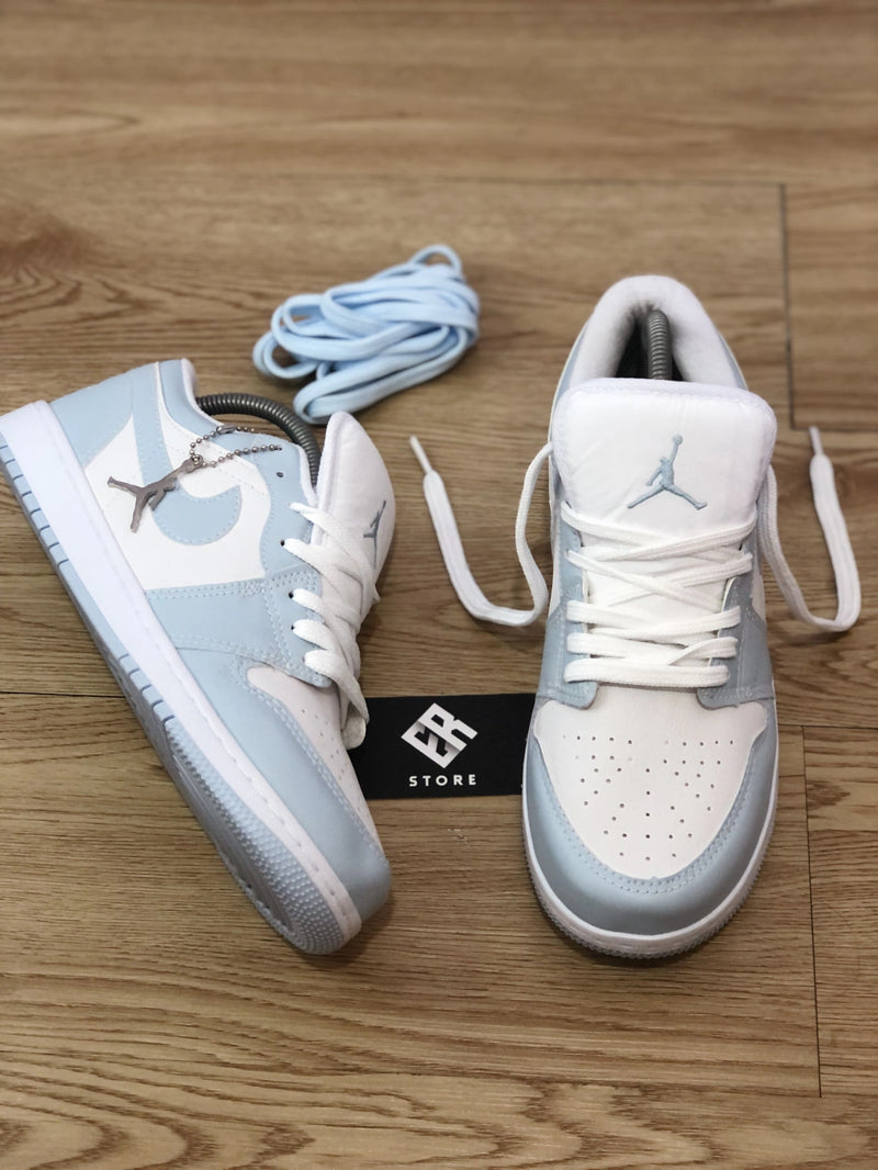 Zapatilla Nike Unisex - Air Jordan 1 Low -Blanco/Azul