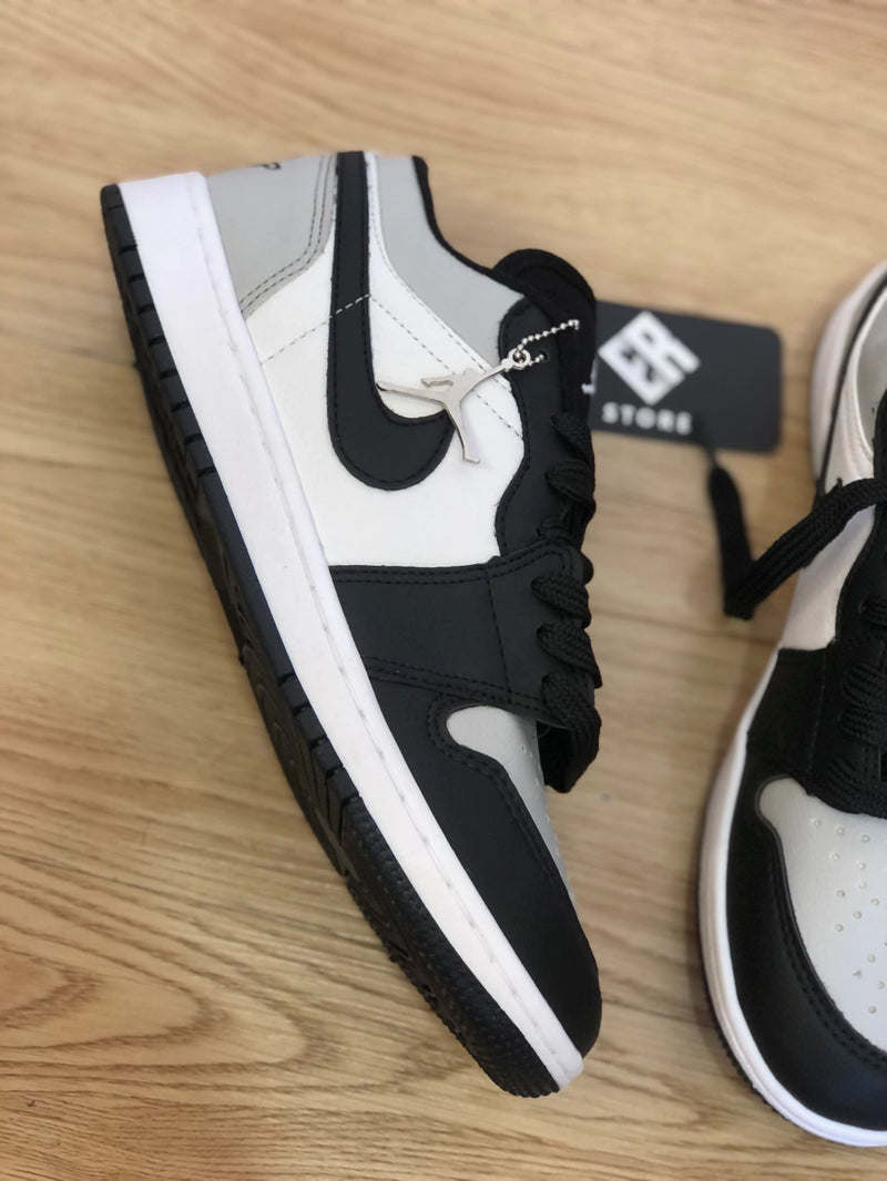 Zapatilla Nike Unisex - Air Jordan 1 Low - Blanco/Negro/Gris