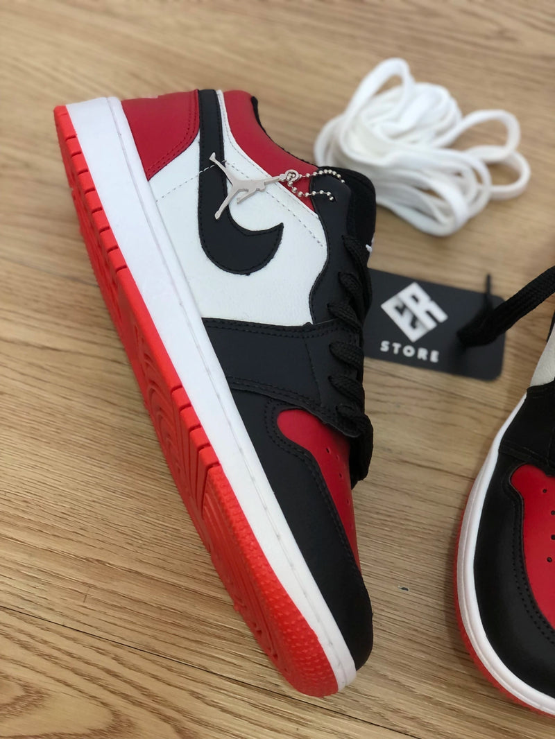 Zapatilla Nike Unisex - Air Jordan 1 Low -Negro/Rojo