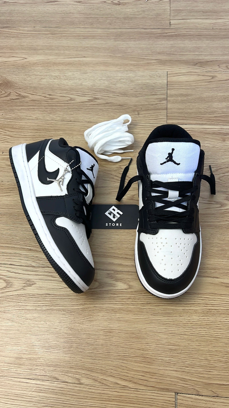 Zapatilla Nike Unisex - Air Jordan 1 Low -Negro/Blanco